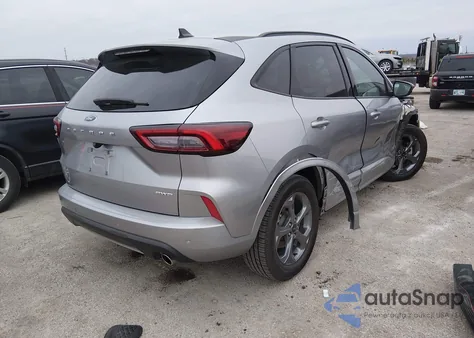 2023 Ford Escape St-Line Select from USA, damaged, VIN 1FMCU9NA4PUA32309